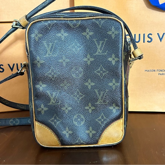 Vintage Louis Vuitton Amazone Crossbody Mono - Picture 4 of 13